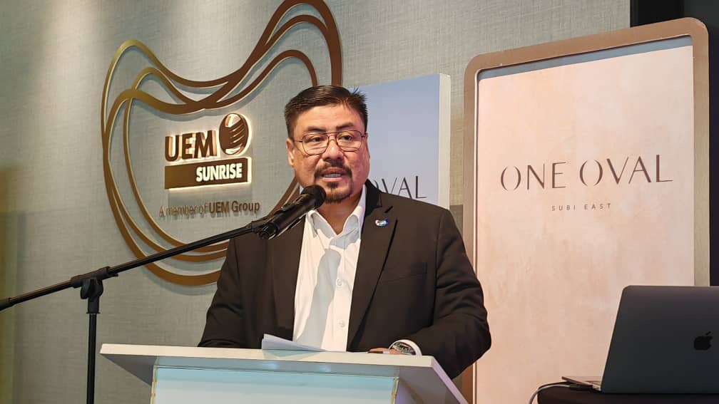 "With One Oval, we are pleased to introduce  a landmark development that not only reflects quality of vibrancy, liveability and sustainability but also embraces community-focused living," Hafizuddin said.