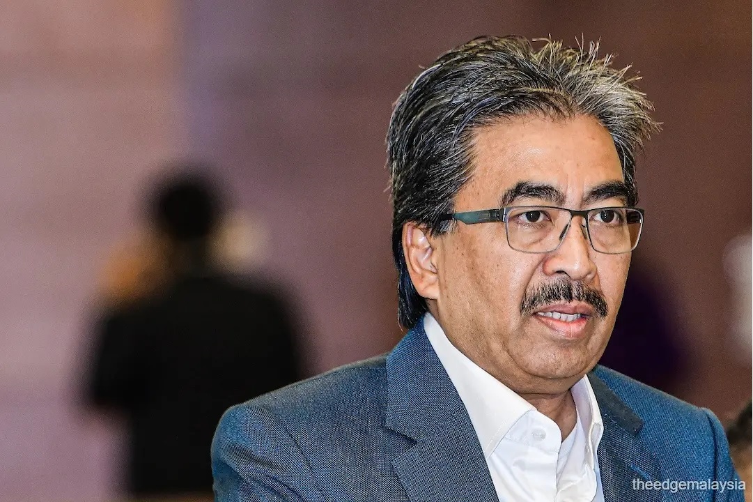 Developer urged to complete Kg Sungai Baru new residential units on time—Johari
